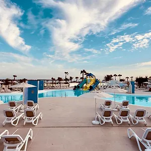 https://caleta-dorada-club.in-canary-islands.com
